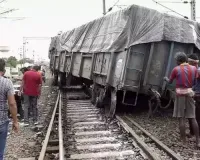 Goods train derails in Telangana's Peddapalli; 20 trains cancelled, 10 diverted