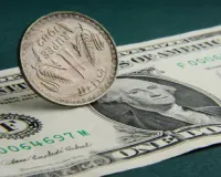 Rupee rises 7 paise to 84.22 against US dollar in early trade