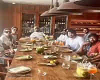 Chiru, Nag, Mahesh, Charan, Akhil Partying In Maldives