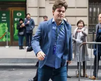 Magnus Carlsen returns to Blitz worlds after FIDE allows jeans