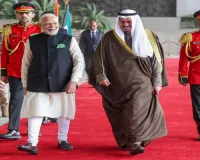 PM Modi receives ceremonial welcome ahead of talks with Kuwaiti leadership