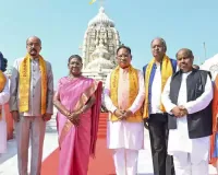 President Murmu offers prayers at Shree Jagannath Temple