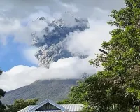 Mass evacuation of Philippine towns underway after brief but major volcanic eruption