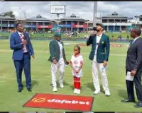 South Africa wins the toss and elects to field against Pakistan in pace-heavy test match