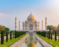 Bomb scare at Taj Mahal, turns out to be hoax