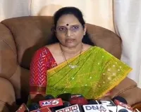 YS Jagan Has Lost People's Trust, Party Should Be Handed Over to Vijayamma: Vasireddy Padma