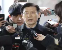 South Korean police question presidential security chief as rift over detaining president deepens