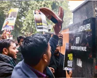 Youth Congress protests outside Bidhuri's residence over remarks on Priyanka Gandhi