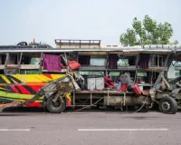 Bus crashes into stationary truck in Agra; 4 dead, 19 injured