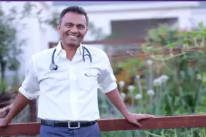 Indian-origin physician wins Democratic primary in Arizona