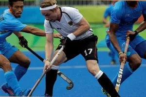 India missed a golden chance to enter the hockey final