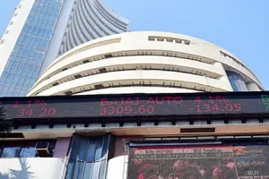 Investors become poorer by Rs 9.51 lakh cr as markets crash