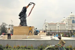 Congress and BRS clash over Rajiv Gandhi statue at Telangana Secretariat 