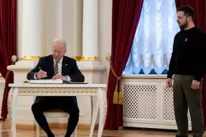 Biden OKs Ukraine to use US-supplied long-range missiles for strikes inside Russia: AP sources