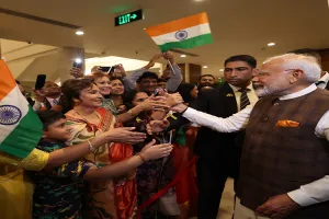 PM Modi meets Indian diaspora at Guyana