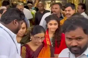 Keerthy Suresh Confirms Wedding In Tirumala Video