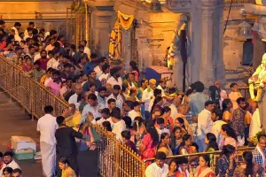 Yadagirigutta: A Surge of Devotees at the Temple