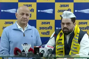 BJP leader Pravesh Ratan joins AAP