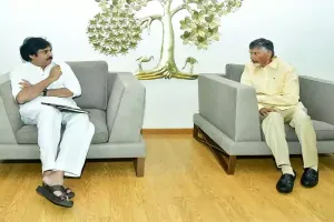 Deputy CM Pawan Kalyan Meets CM Chandrababu at Undavalli Residence